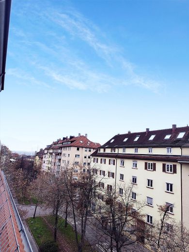 5-Min zum HBF | Kernsaniertes WG-ZIMMER – Aussicht 