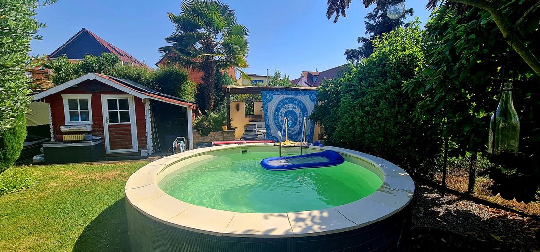 Modernes Einfamilienhaus – Pool