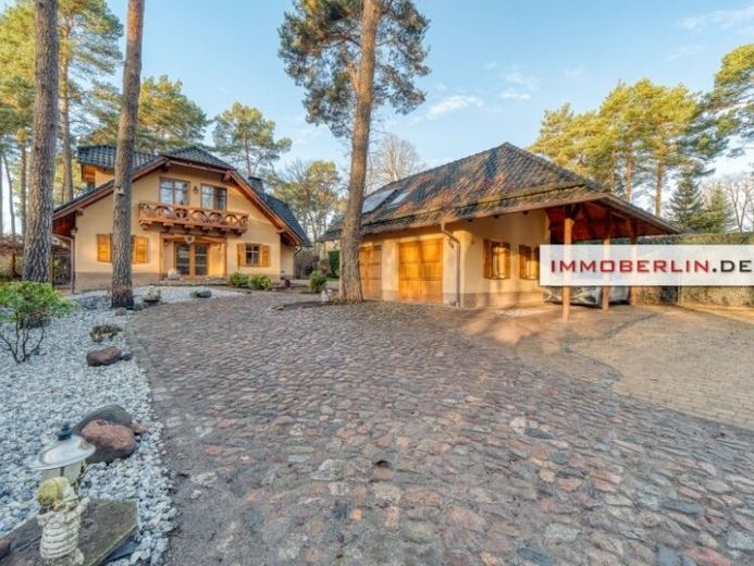 IMMOBERLIN.DE - Exzellentes Haus mit Westgarten, Einliegerwohnung & Garage in harmonischer Lage – Foto 1