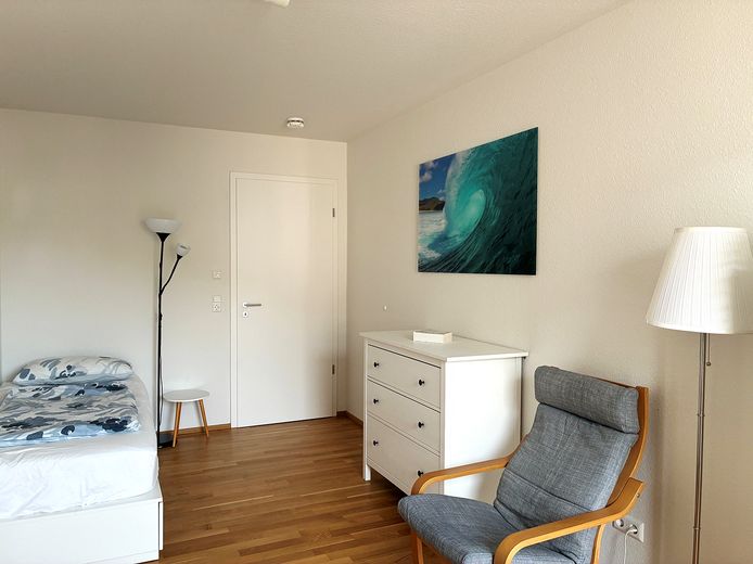 Neuwertige 4-Zimmer-Wohnung am Georgenberg | 2 TG-Stellplätze | Baujahr 2021 | provisionsfrei – Zimmer 1 Bild 2
