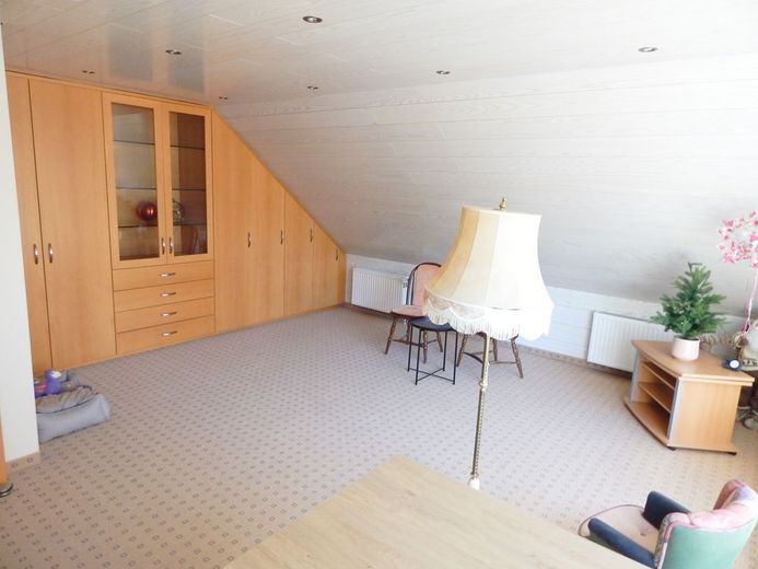 **Anspruchsvolles Wohnen in bester Lage, hier liegen Sie richtig** – Einliegerwohnung