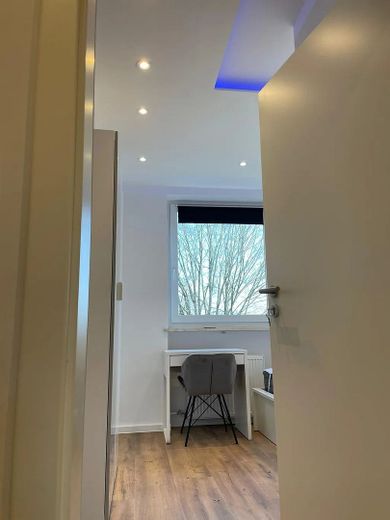 Schönes möbliertes Zimmer in gepflegter WG - München | Siegenburger Straße 109 – Zimmer 4