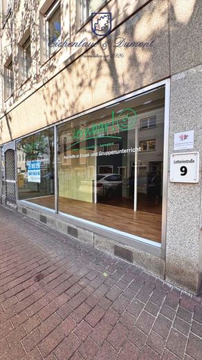 Wohn- und Geschäftshaus, zentrale Lage von Dillingen, rund 528m² Gesamtfläche – Gewerbeeinheit EG