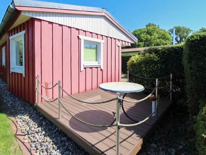 Vermieten oder selber genießen: Bungalow mit Dachterrasse und Boddenblick im Naturschutzgebiet – Foto 1