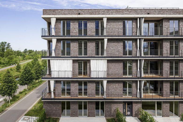 Penthousewohnung mit Wasserblick – Süd-Ost-Seite mit Terrasse