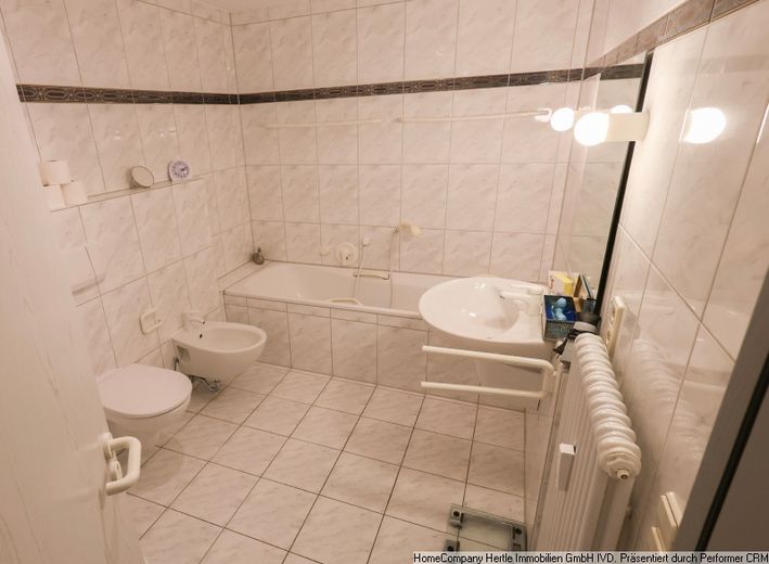3d44316f2483f477e4ff988b886a22f64a51938d.jpg