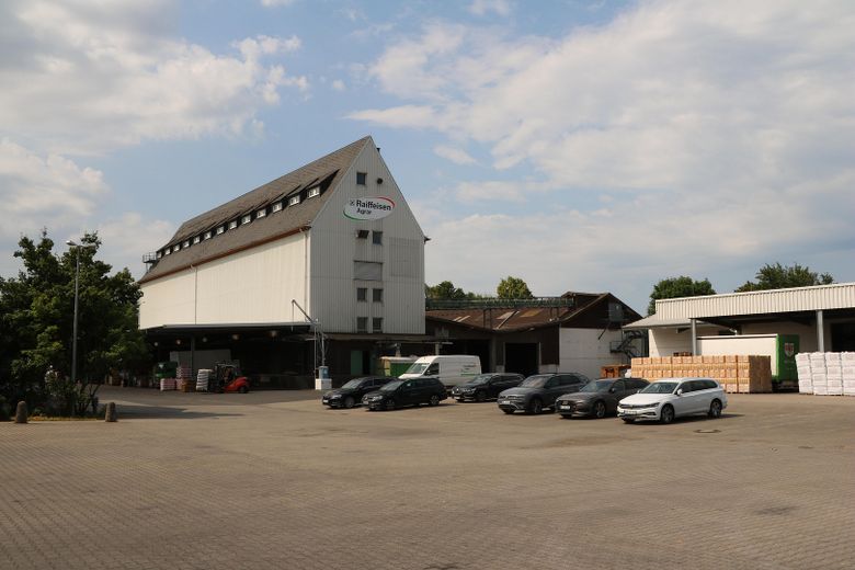 Hoffläche / Parkplätze