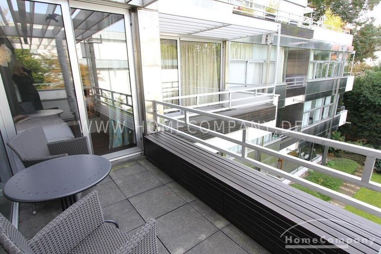 Top eingerichtete 2-Zimmer-Wohnung im denkmalgeschützten Midcentury-Gästehaus der Alexander-von-Humboldt-Stiftung im Bonner Villenviertel! – dfdce07d21addda9c50688f95202f7ecd1074f28.jpg