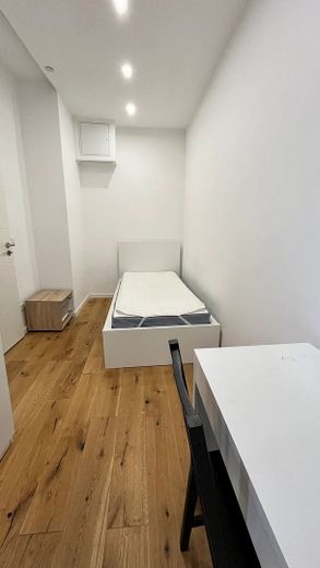 Stanza in appartamento condiviso in posizione centrale – libera da subito / Bönerstraße 6, Norimberga / 2° piano / WE5 / Zi.1 – Schlafzimmer