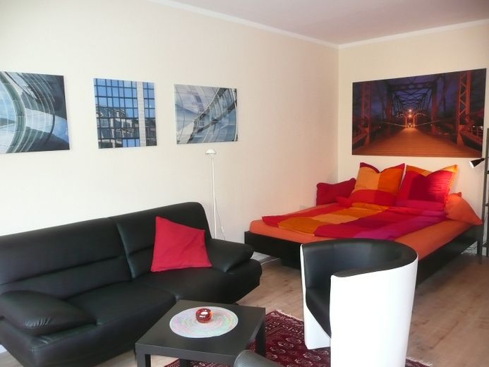 Bett, Couch & Coktailsessel