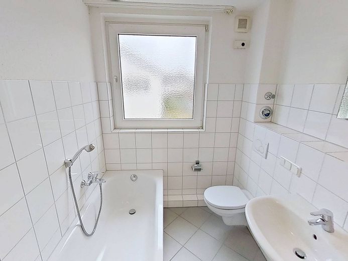 700/8621/2/2202 – Ansicht I: Badezimmer