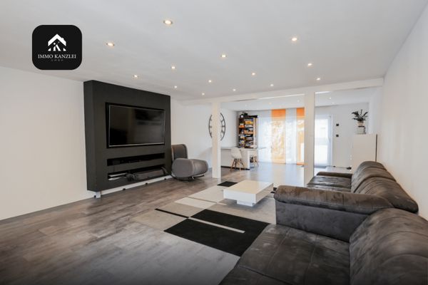 Kernsaniertes Einfamilienhaus mit PV-Anlage & Speicher, Pool, Garten und Doppelgarage in Meißenheim