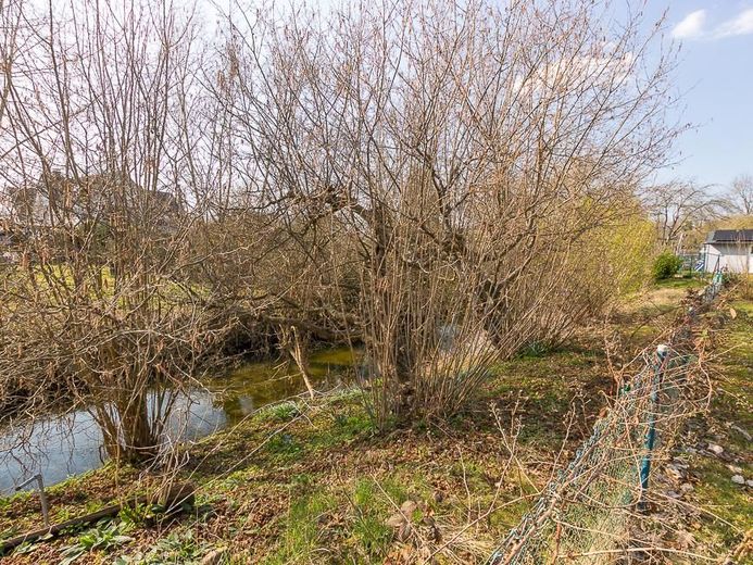 Seltene Chance: Großzügiges Baugrundstück mit Werre-Zugang in Top-Lage von Schötmar – Werre an der südwestlichen Grundstücksgrenze #1