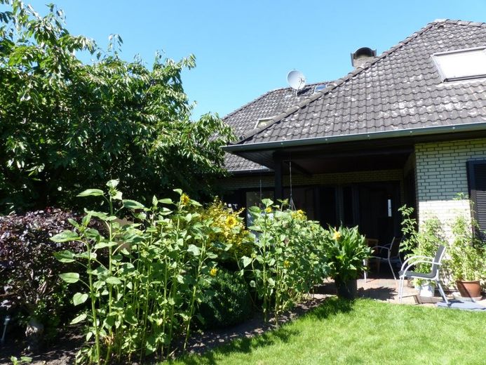Terasse mit Loggia