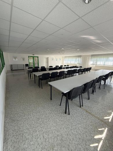 Oficina · Consulta · Autoescuela · Formación: dos plantas, divisibles desde 40 m² – Foto 20