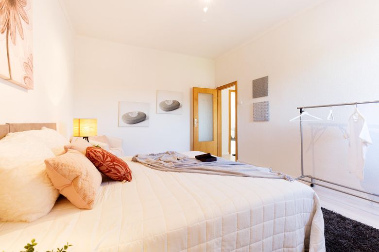 Charmante 3-Zimmer Wohnung mit Küche in Duisburg-Laar – Schlafzimmer