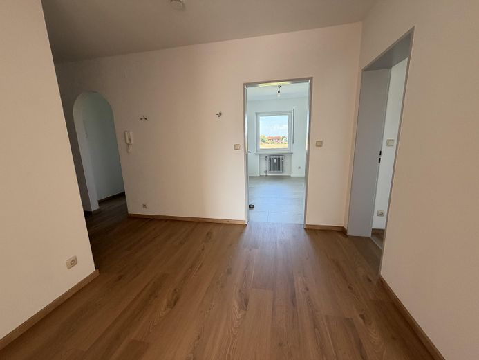 Mooie, ruime 3-kamerwoning 90m² met zuidwestbalkon en droomuitzicht in Rosenheim-Pang – Diele - Blick von Kinderzimmer