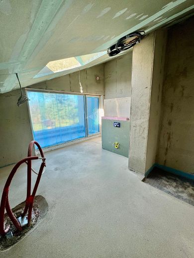 Provisionsfreies KFW55 Ausbauhaus: Architekten 2FH trifft auf 750m² Natur mit Gestaltungsmöglichkeit – OG - Elternbad