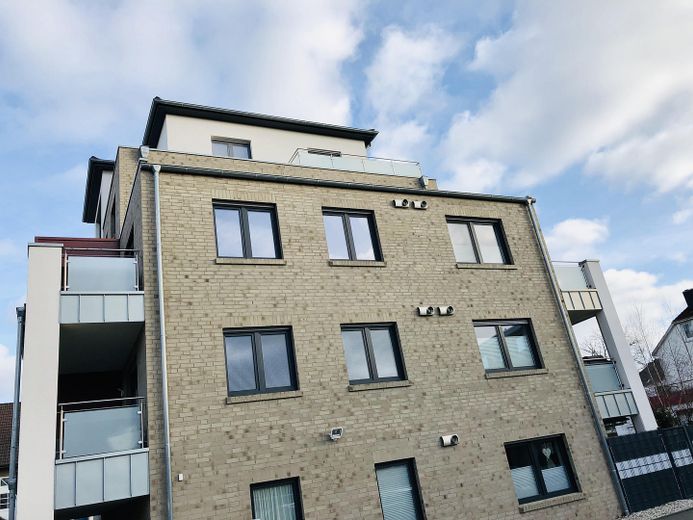 Appartement 2 pièces haut de gamme à proximité de l’université, cuisine équipée haut de gamme Nolte incluse – Photo 2
