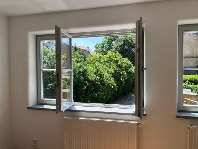 Top sanierte Altbauwohnung im Altstadtkern von Weimar – Foto 1