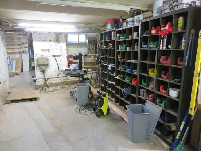 Werkstatt, Keller, Haupthaus