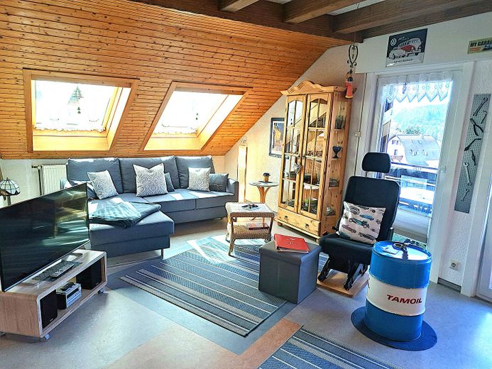HAUS-SCHLUCHSEEBLICK: 3 Ferienwohnungen mit "Classic-Car-Ambiente" in Premiumlage (€ 1,1 Mio. +Inv.) – OG Wohnraum