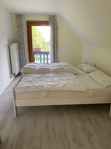 Duże 4-pokojowe mieszkanie z prawdziwą wartością dodaną! Możliwe elastyczne użytkowanie! (app. na poddaszu, ogród, rezerwy) – Photo 18