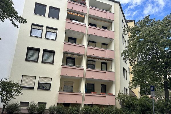 निजी विक्रेता से—2 कमरों का अपार्टमेंट, 65 m² बालकनी के साथ—रहने या निवेश के लिए