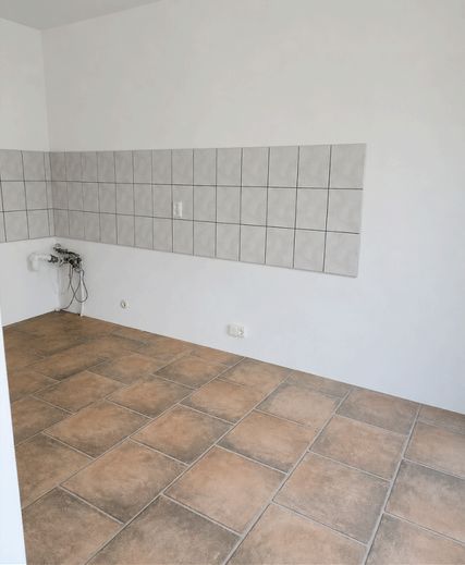 Jobcenter – جوب سنتر – Джобцентер – deine neue Wohnung ist fertig! – Küche
