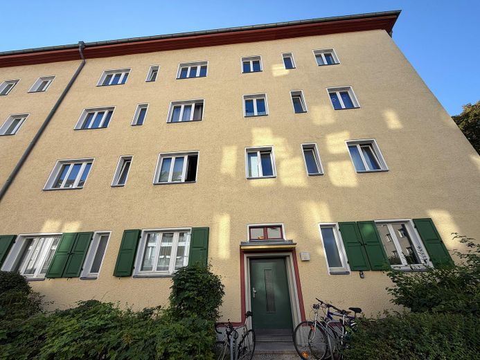 Frisch sanierte, bezugsfreie 3-Zimmer-Wohnung mit Eichenparkett in ruhiger Lage Prenzlauer Berg – Hausansicht