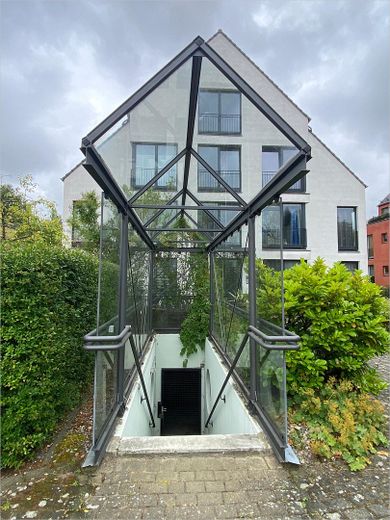 Bel appartement de 3 pièces avec balcon et vue sur la verdure ! – Photo 16