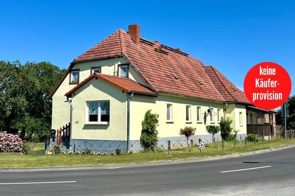 HORN IMMOBILIEN + Casa unifamiliar con vivienda anexa y gran terreno, Matzdorf cerca de Strasburg