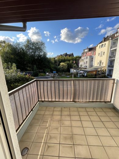 NEU renoviertes Appartement mit großem Balkon und EBK – Balkon