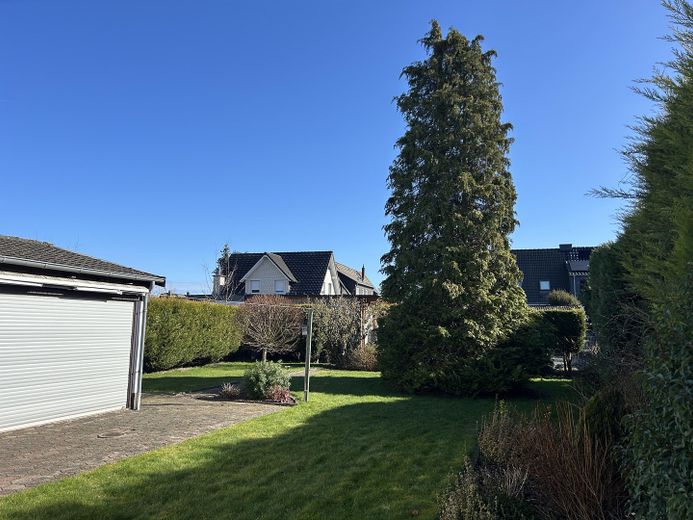 Attraktive Doppelhaushälfte in absolut ruhiger Lage in Bergkamen-Rünthe – Garten