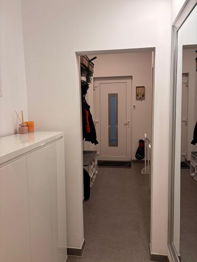 Erstbezug nach kompletter Sanierung – Foto 2