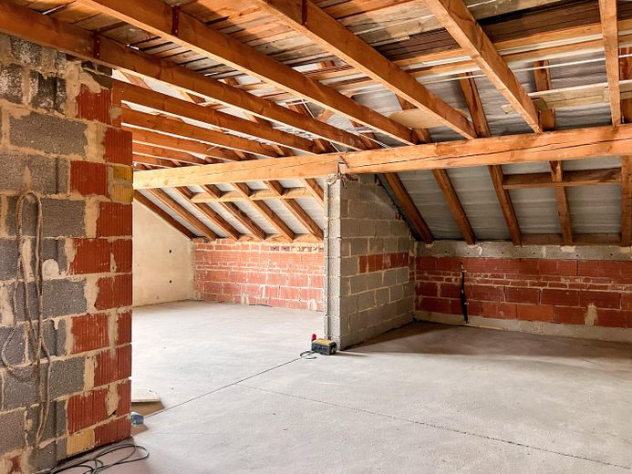 Hochwertiges Zweifamilienhaus, gehobene Ausstattung, Ausbaupotential, traumhafter Ausblick – DG vorbereitet zum Ausbau