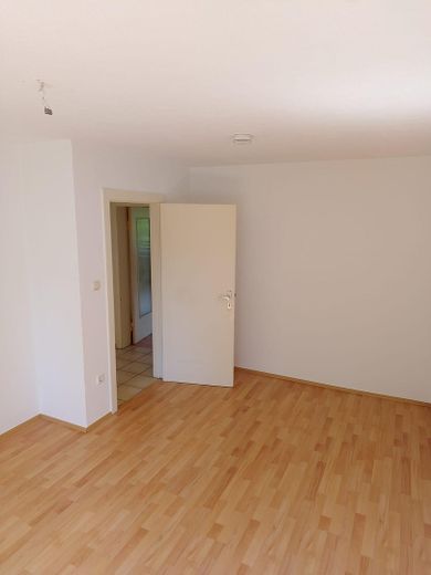 Helle 3-Zimmer-Wohnung mit Balkon in ruhiger und zentraler Lage von Buxtehude – Schlafzimmer