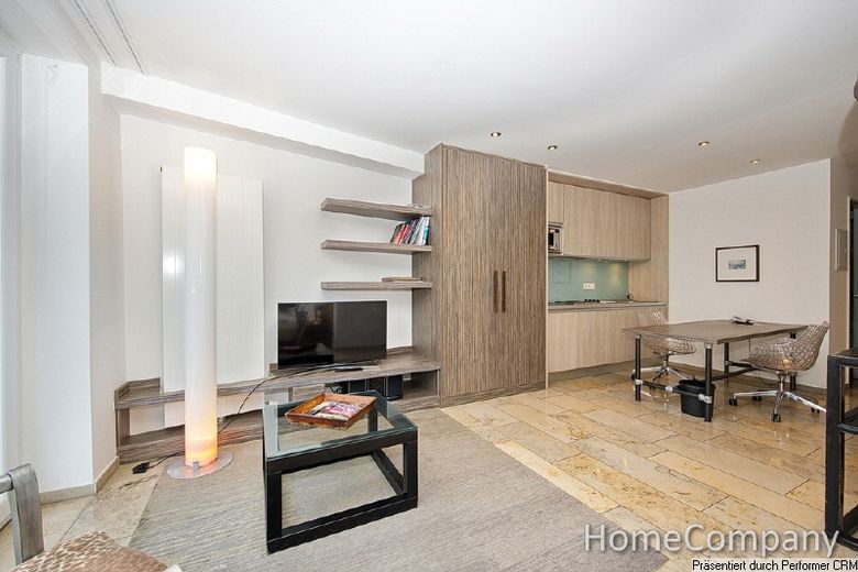 Außergewöhnliches Komfortapartment mit Balkon und Aufzug im Zentrum von Düsseldorf – b4cc580dbd336e8b503b9ae291417cd1d6a0552a.jpg