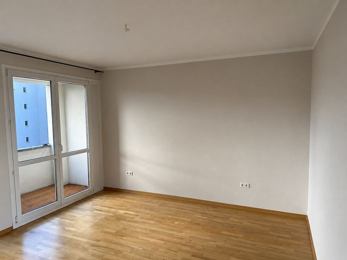 Provisionsfreie Eigentumswohnung am Kurfürstendamm – Wohnzimmer
