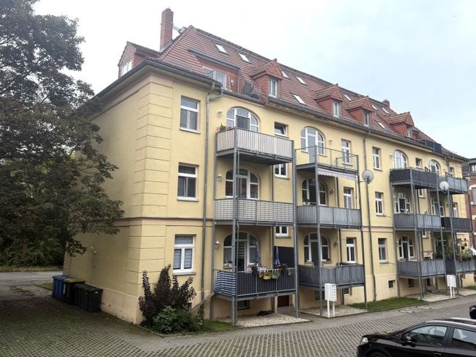 Vermietete 4-Raum-Maisonette-WE! 2 Balkone, Stellplatz, Tageslichtbad! – Foto 1