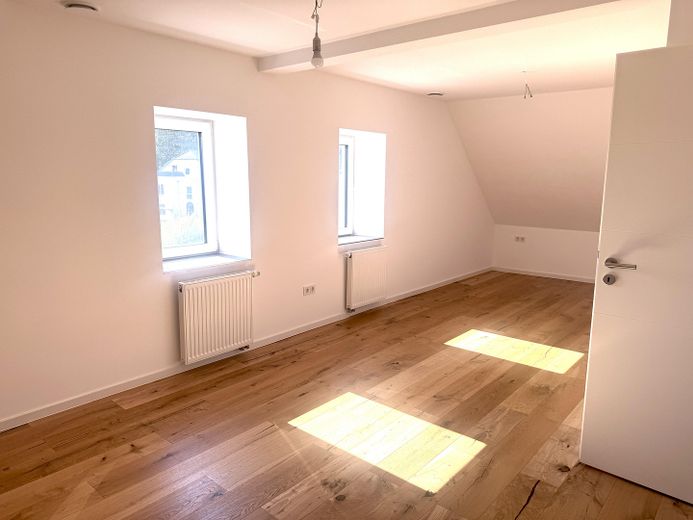 1 Zimmer oben