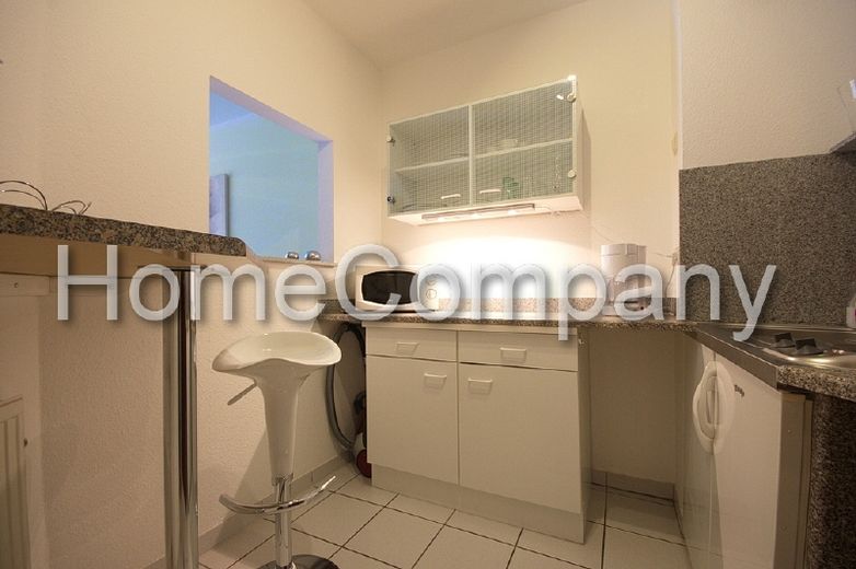 Modern eingerichtete Wohnung mit großem Balkon, direkte Nähe zur U 35, KFZ-Stellplatz möglich – 043b28c95488d5968a770589c31a95d041af8974.jpg