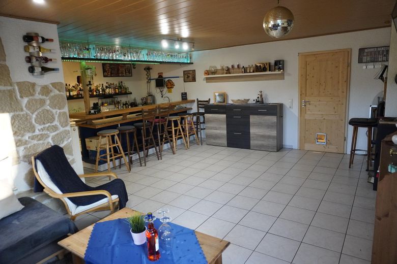 UG Bar