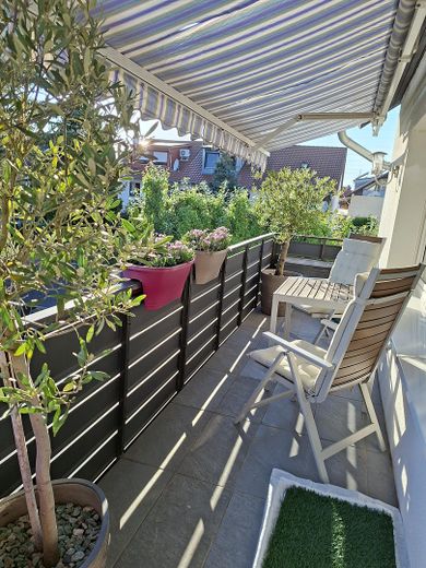 Bellissimo appartamento di 4,5 locali con cucina, bagno e WC per ospiti in posizione tranquilla – Foto 17