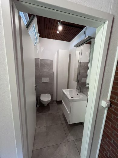 Einfamilienhaus mit Garten – Gäste WC Erdgeschoss