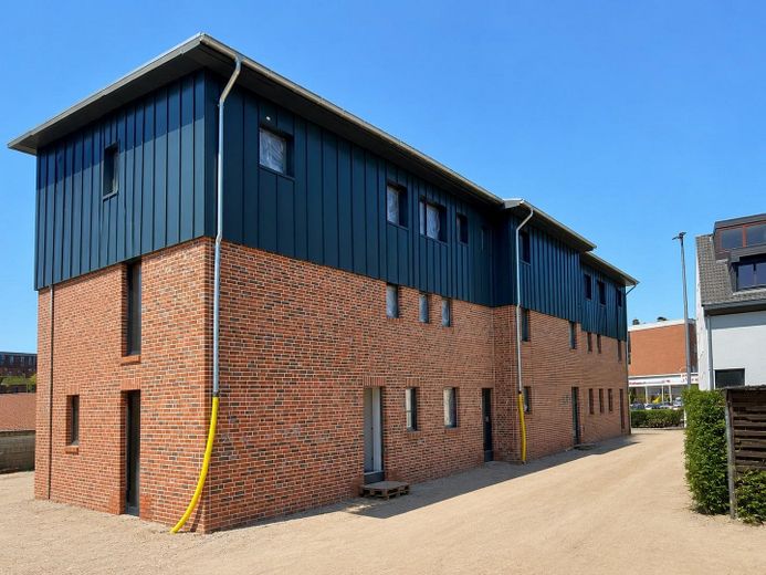Erstbezug Neubau: Penthouse, 4 Zimmer Wohnung 112 m² Dachterrasse Einbauküche in Neumünster Gadeland – Außenansicht - aktuell im Bau