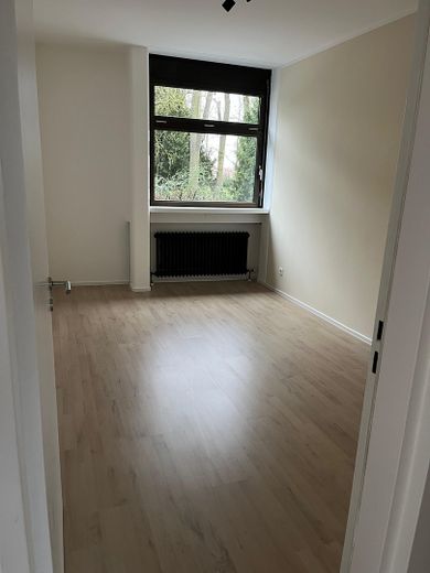 Appartamento ristrutturato di 3 locali in posizione centrale – Foto 5