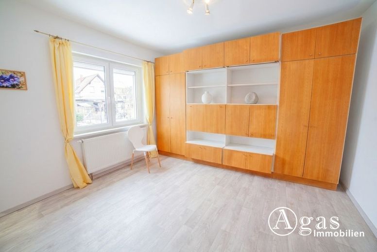 Seltene Gelegenheit: Zwei Häuser auf großem Grundstück in Bernau – Schlafzimmer Haus 2
