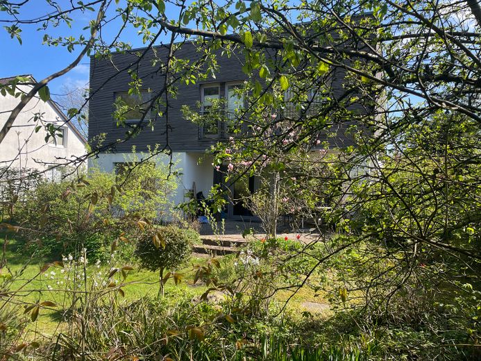 Großzügiges Grundstück in attraktiver Grünlage mit Altbestand zum Verwirklichen – Foto 8