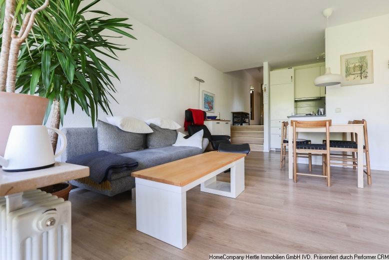 Freundlich und angenehm möbliert mit TG-Stellplatz für 3,5 Monate in toller Lage der Oberau, Freiburg – 1a103e832049530cc49a0977f53fd0abc5a5280d.jpg